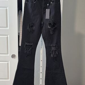 Chic Black Distressed Flare Jeans
